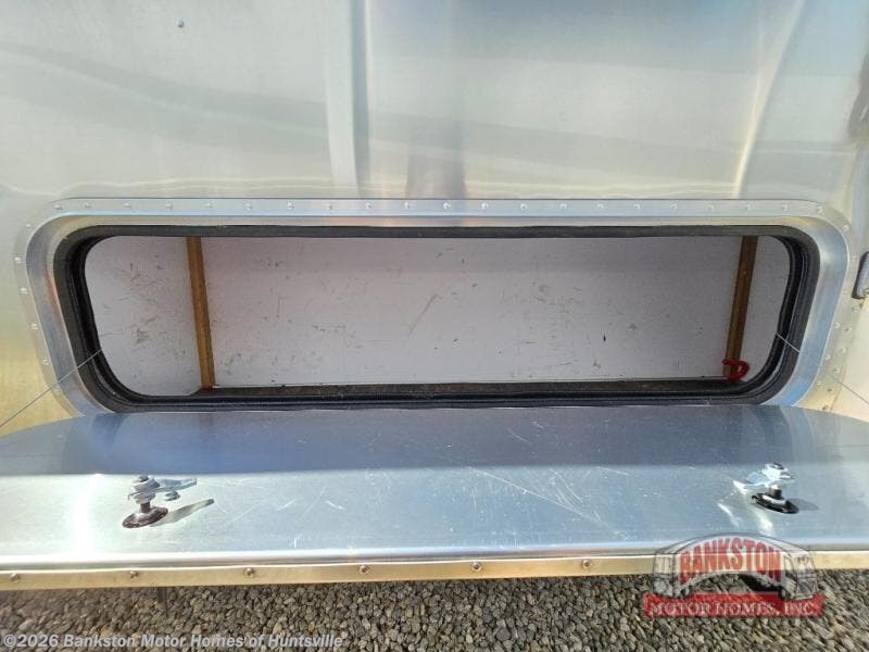 2023 Flying Cloud 27FB Twin by Airstream from Bankston Motor Homes of Huntsville in Huntsville, Alabama