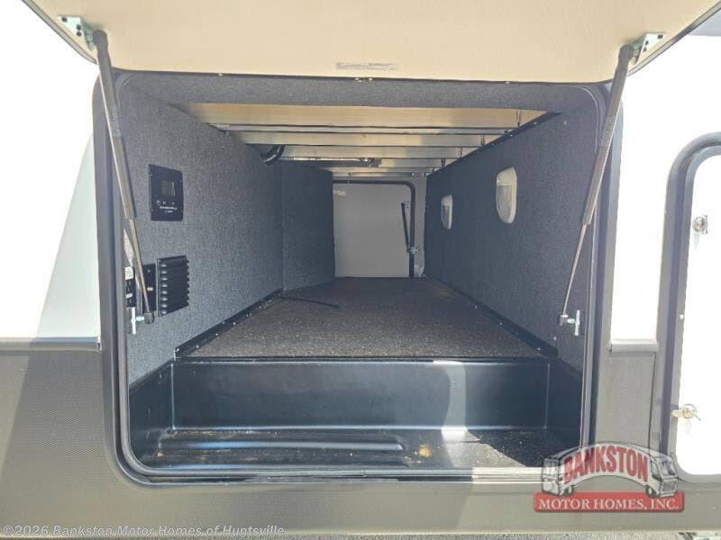 2024 Heartland Bighorn Traveler 38MD - Used Fifth Wheel For Sale by Bankston Motor Homes of Huntsville in Huntsville, Alabama