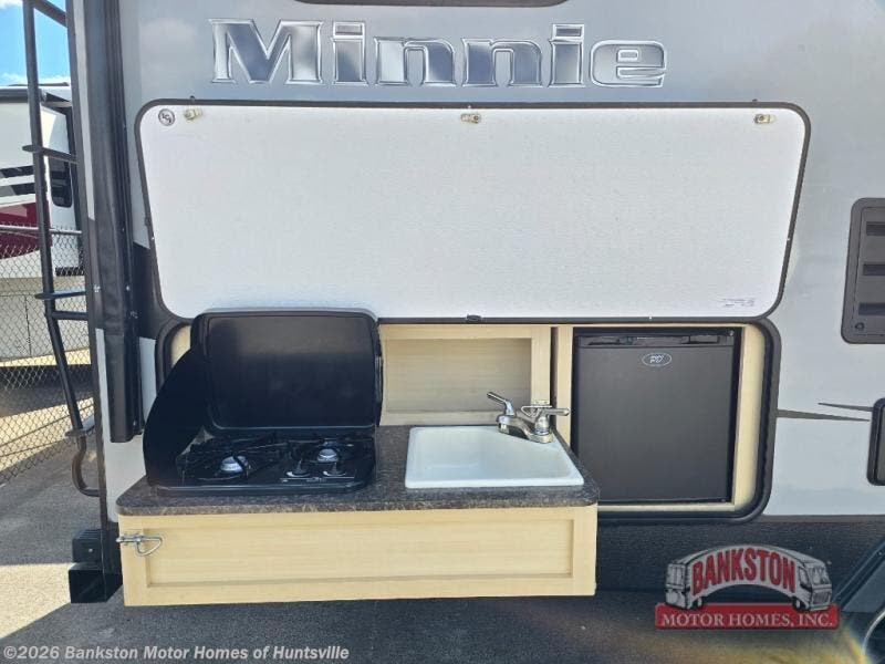 Used 2017 Winnebago Minnie 2455 BHS available in Huntsville, Alabama