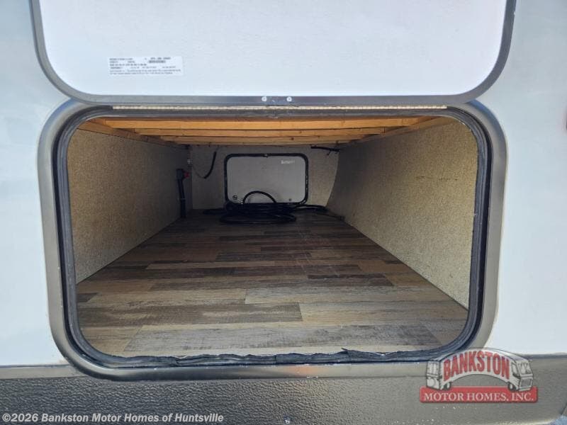 2017 Minnie 2455 BHS by Winnebago from Bankston Motor Homes of Huntsville in Huntsville, Alabama