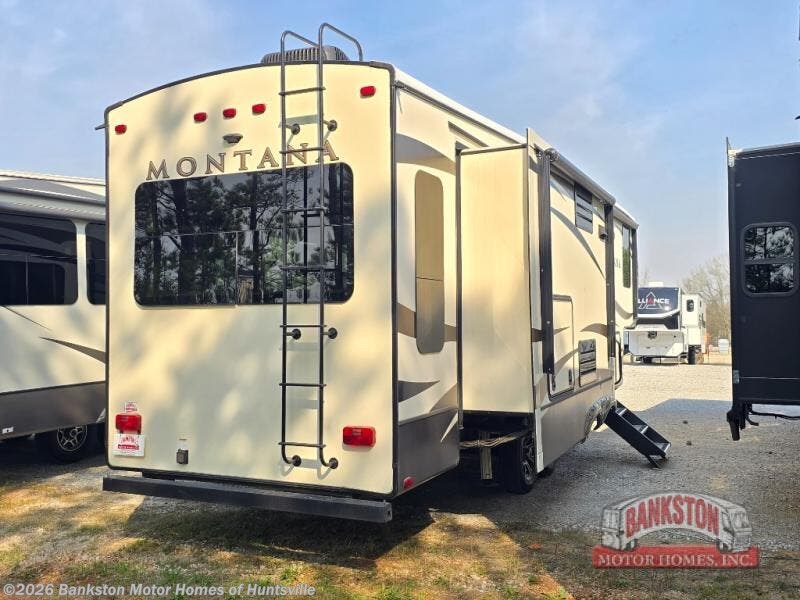 2017 Montana 3160 RL by Keystone from Bankston Motor Homes of Huntsville in Huntsville, Alabama