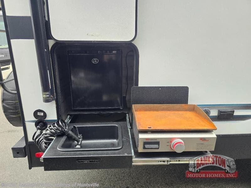 Used 2022 Forest River Surveyor Legend 252RBLE available in Huntsville, Alabama