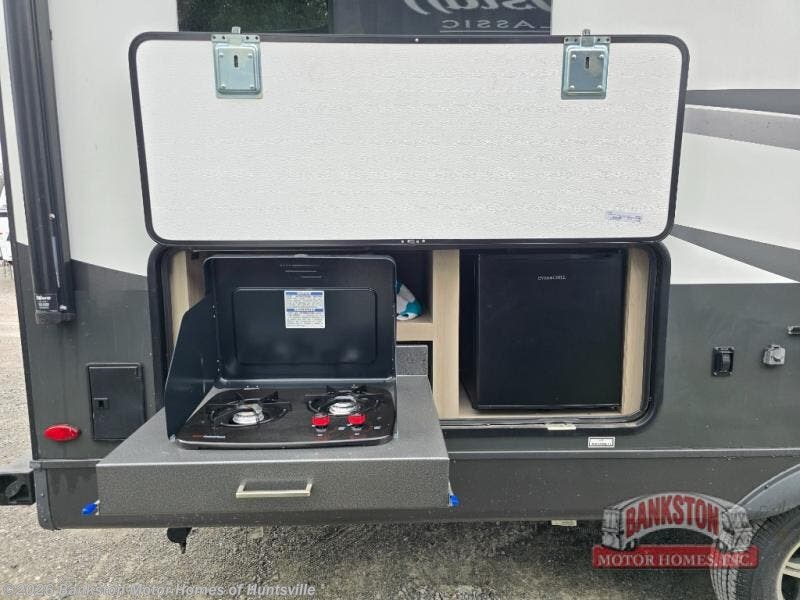 Used 2024 Forest River Flagstaff Micro Lite 25BRDS available in Huntsville, Alabama