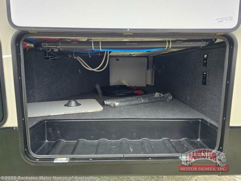 2019 Chaparral 392MBL by Coachmen from Bankston Motor Homes of Huntsville in Huntsville, Alabama