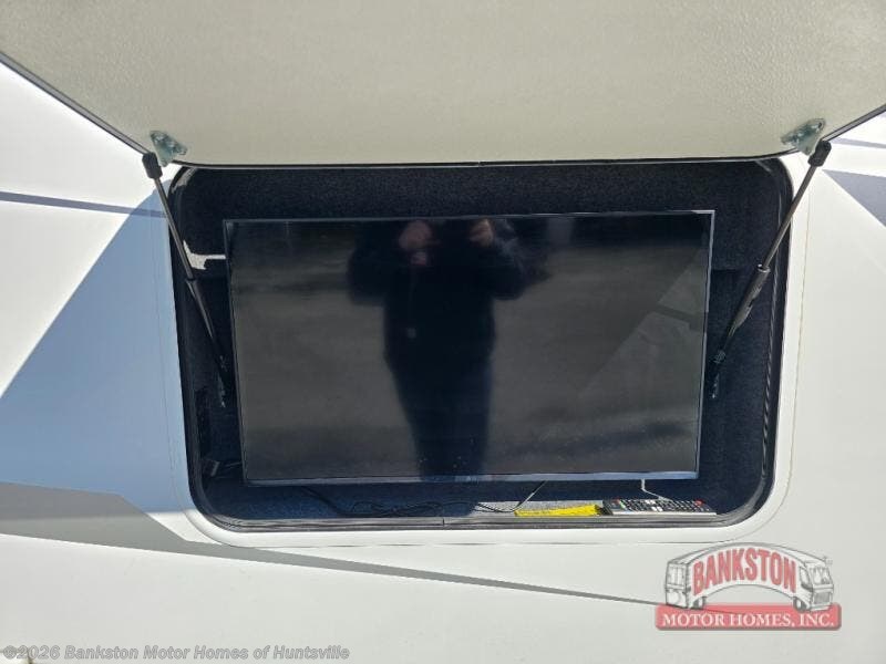 Used 2025 Tiffin Wayfarer 25 XRW available in Huntsville, Alabama