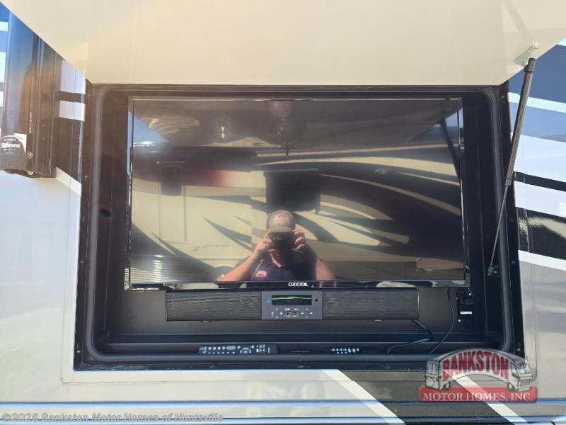 2023 Georgetown 7 Series 32J7 by Forest River from Bankston Motor Homes of Huntsville in Huntsville, Alabama