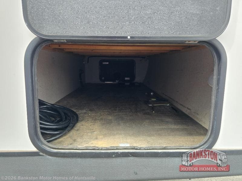 2018 Minnie 2401 RG by Winnebago from Bankston Motor Homes of Huntsville in Huntsville, Alabama