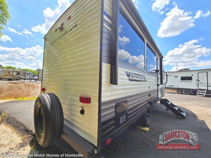 Used 2025 Gulf Stream Kingsport Ultra Lite 228SB available in Huntsville, Alabama