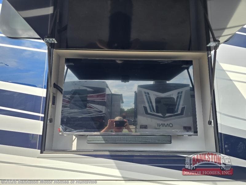 New 2026 Newmar Dutch Star 4081 available in Huntsville, Alabama