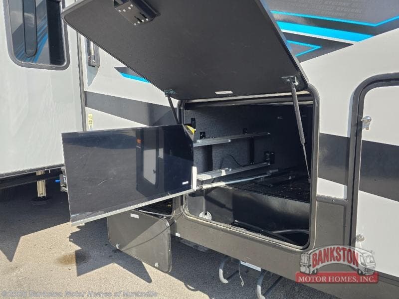 2024 Cyclone 4014C by Heartland from Bankston Motor Homes of Huntsville in Huntsville, Alabama