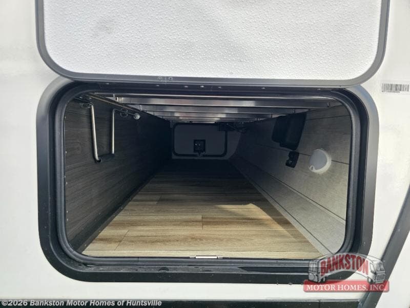2027 SportTrek Touring Edition STT343VIK by Venture RV from Bankston Motor Homes of Huntsville in Huntsville, Alabama
