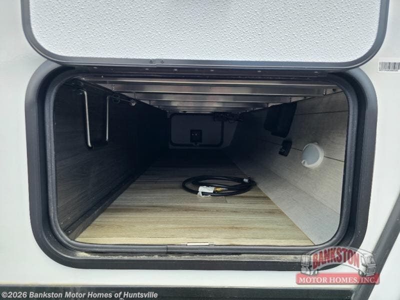 2027 SportTrek Touring Edition STT343VIK by Venture RV from Bankston Motor Homes of Huntsville in Huntsville, Alabama