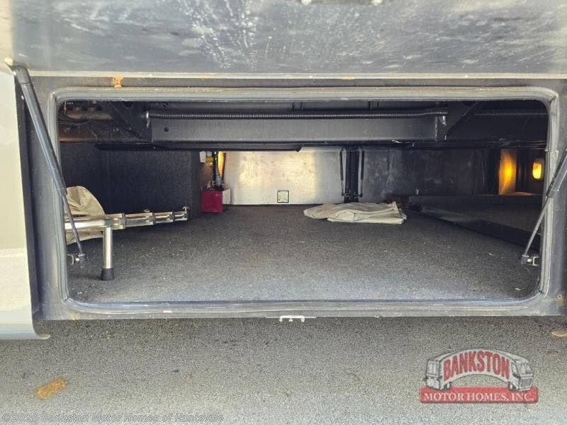 Used 2004 Tiffin Allegro Bus 40 QDP available in Huntsville, Alabama