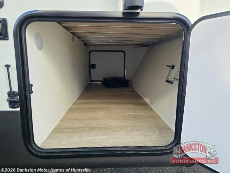 2027 Flagstaff Micro Lite 25SRK by Forest River from Bankston Motor Homes of Huntsville in Huntsville, Alabama