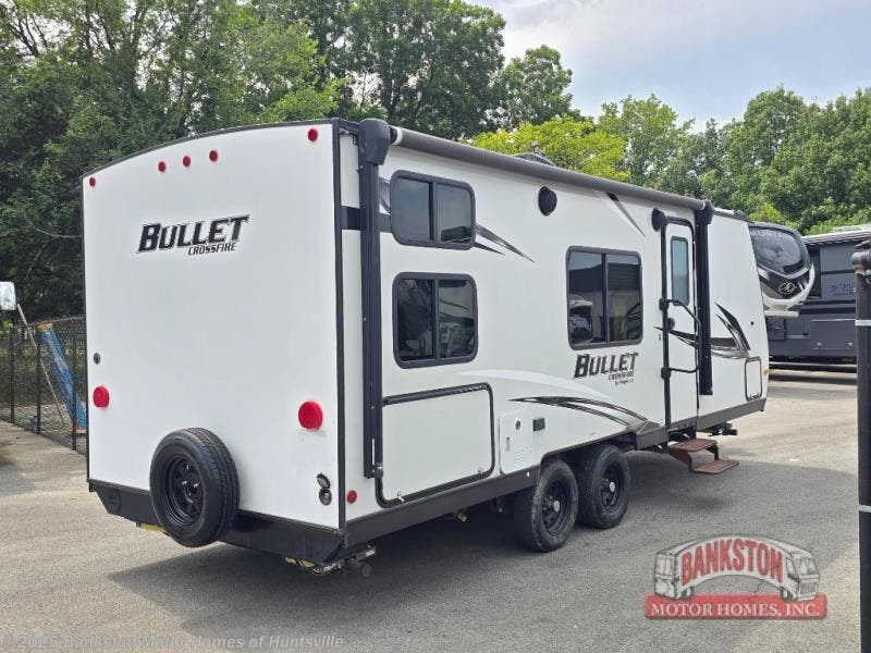 2021 Keystone Bullet Crossfire 2200BH - Used Travel Trailer For Sale by Bankston Motor Homes of Huntsville in Huntsville, Alabama