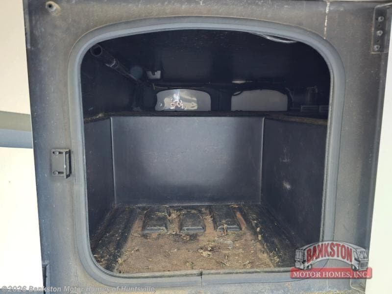 Used 2017 Thor Motor Coach Miramar 35.2 available in Huntsville, Alabama