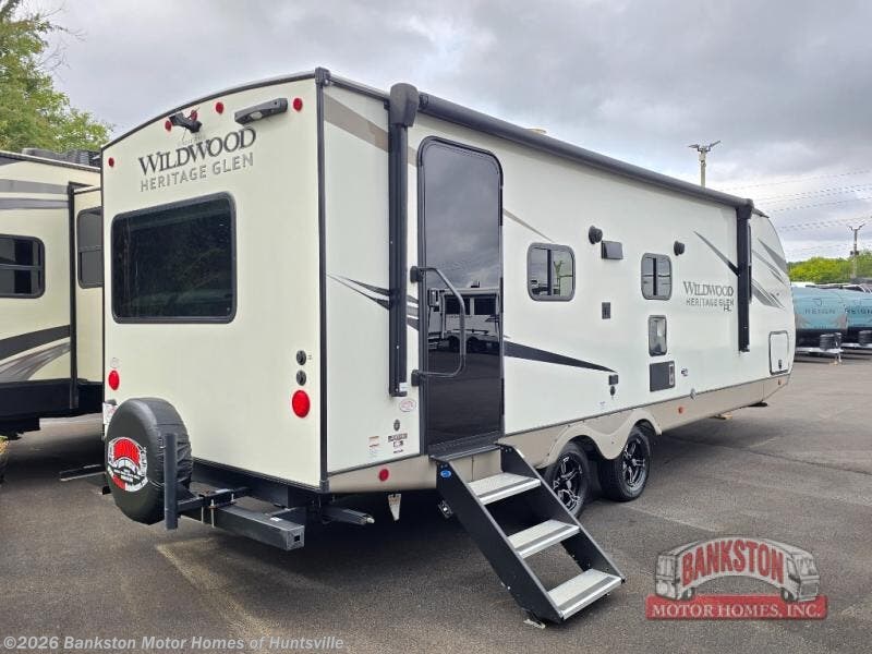Used 2023 Forest River Wildwood Heritage Glen Hyper-Lyte 24RLHL available in Huntsville, Alabama