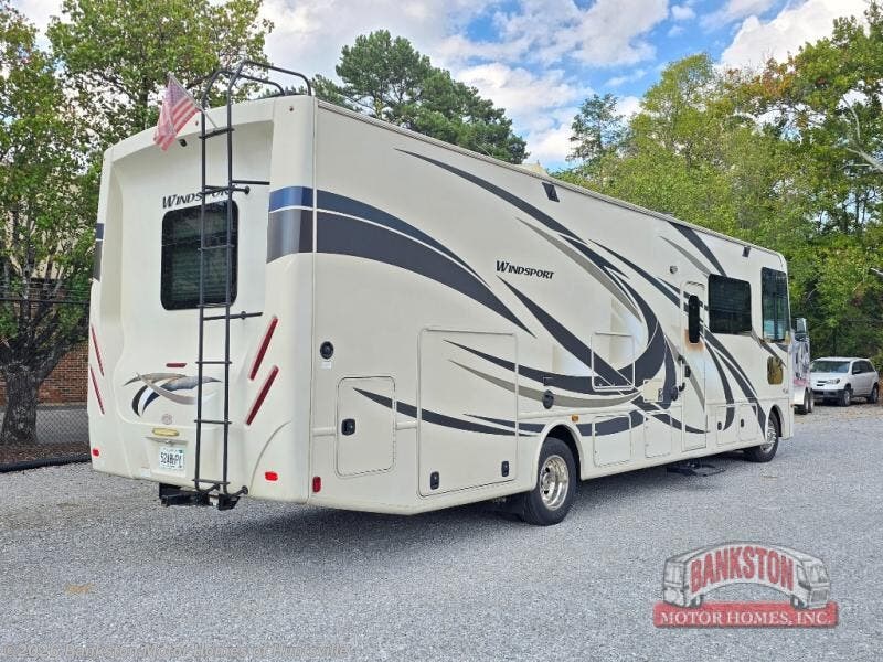 Used 2017 Thor Motor Coach Windsport 34J available in Huntsville, Alabama