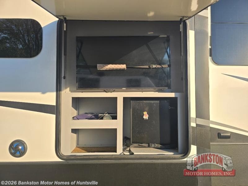 Used 2019 Keystone Fuzion 427 available in Huntsville, Alabama
