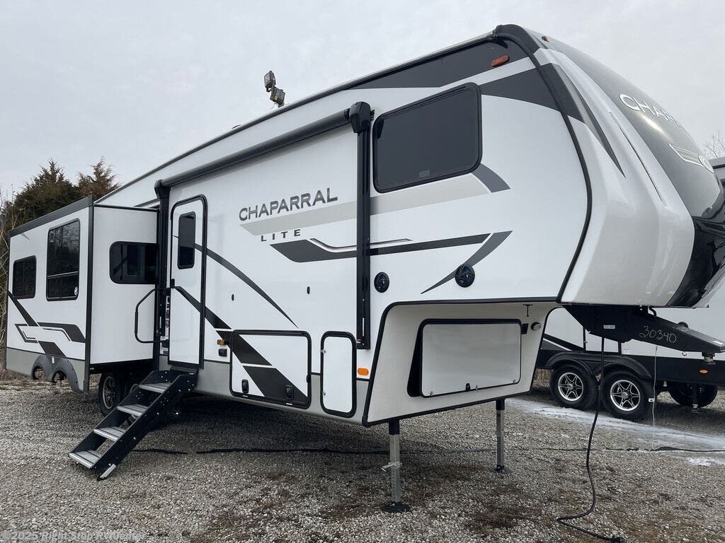 2023 Chaparral 30RLS RV for Sale in Lebanon Junction, KY 40150 13294