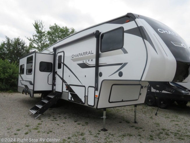 2023 Coachmen Chaparral Lite 30RLS - New Fifth Wheel For Sale by Right Stop RV Center in Lebanon Junction, Kentucky