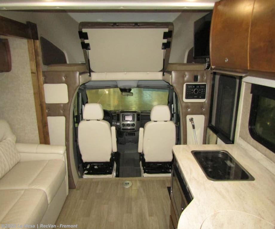 2018 Wayfarer 24TW by Tiffin from La Mesa | RecVan - Fremont in Fremont, California