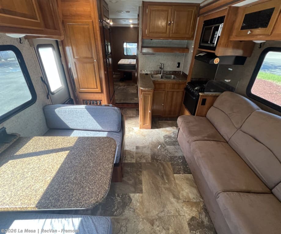 2018 Leprechaun 320BH by Coachmen from La Mesa | RecVan - Fremont in Fremont, California