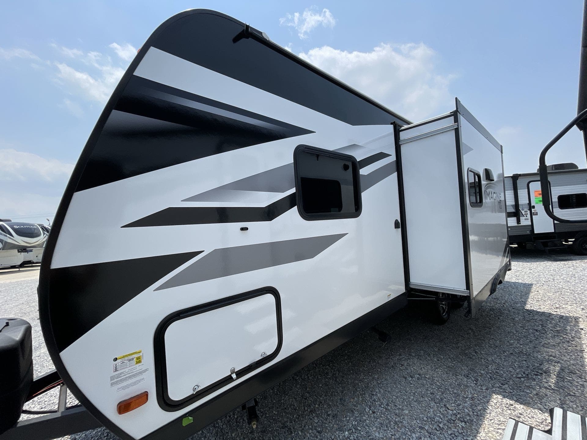 2022 Grand Design Imagine XLS 23BHE RV for Sale in Rockwall, TX 75087 |  98419 | RVUSA.com Classifieds