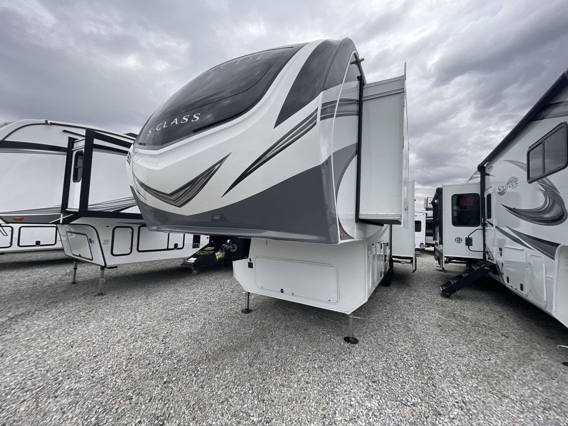 2023 Grand Design Solitude S-CLASS 2930RL-R RV for Sale in Rockwall, TX ...