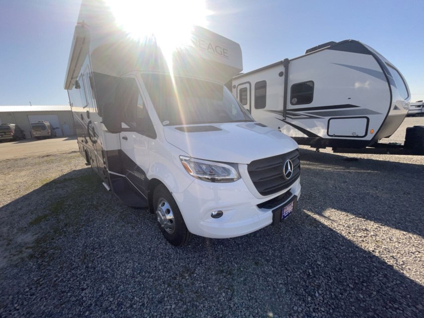 New 2025 Grand Design Lineage 25FW available in Rockwall, Texas