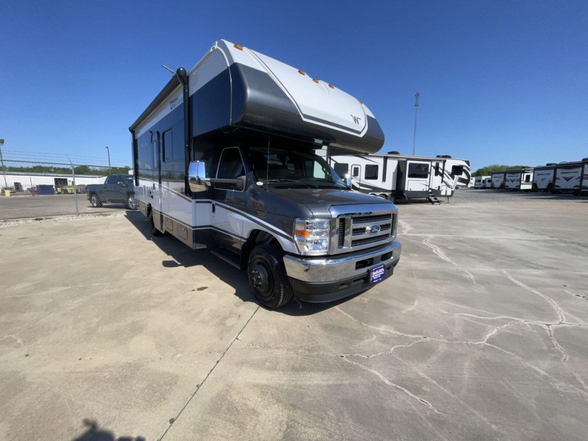 New 2026 Winnebago Minnie Winnie 26NP available in Rockwall, Texas