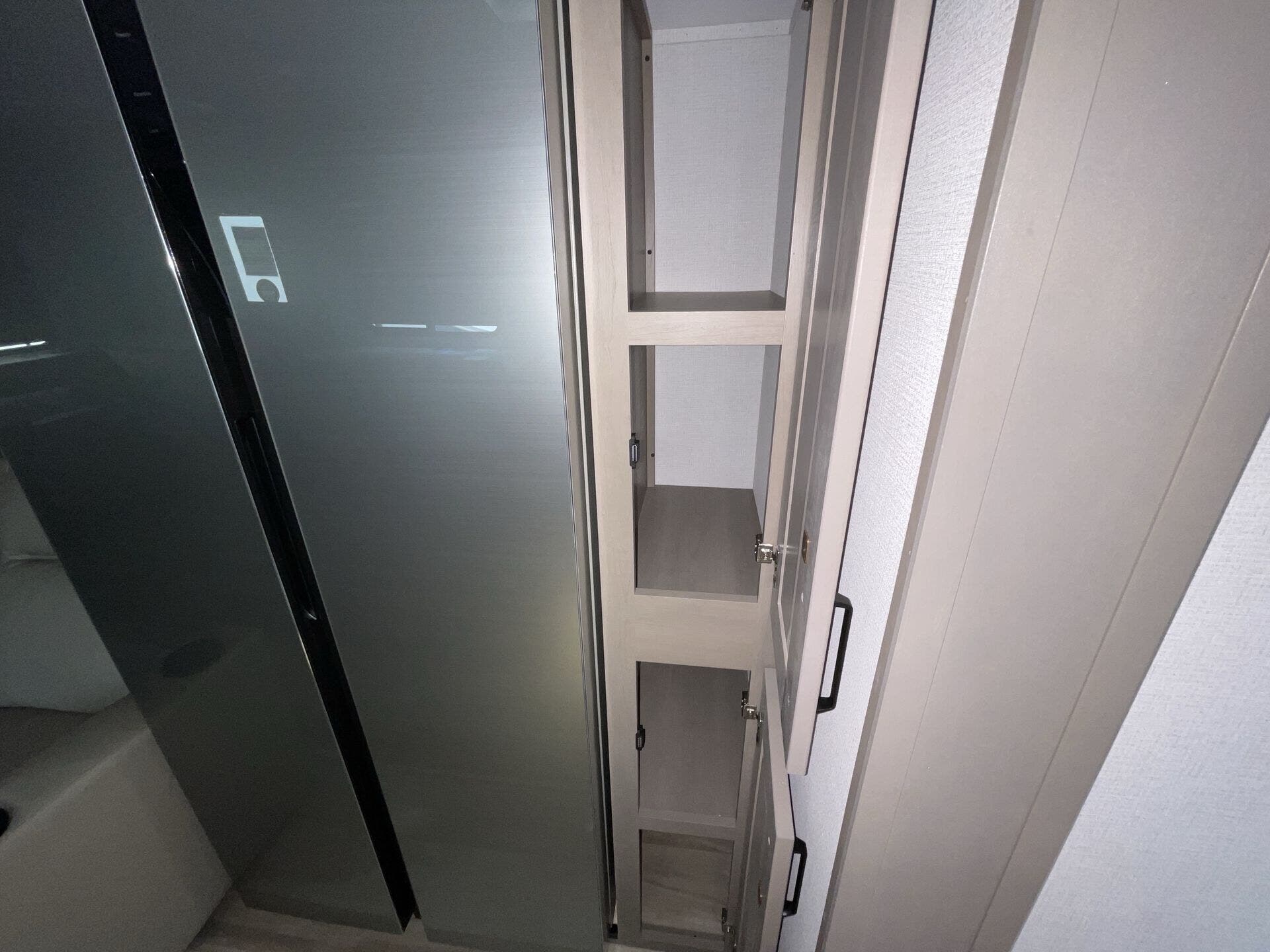 2025 Grand Design Recreational Reflection Narrow Body photo 4