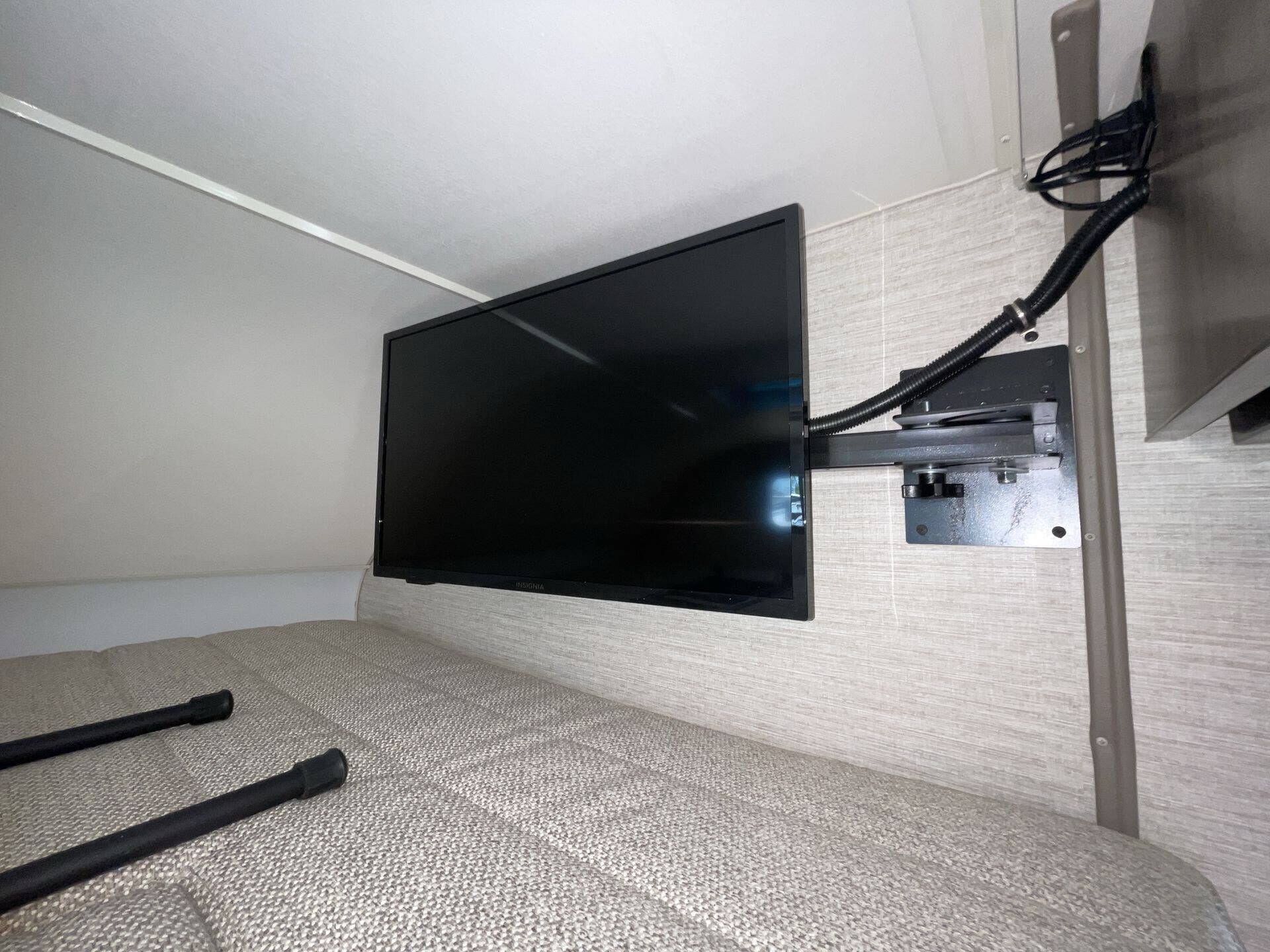 T.V 2025 Winnebago Minnie Winnie 22M RV for Sale in Rockwall, TX