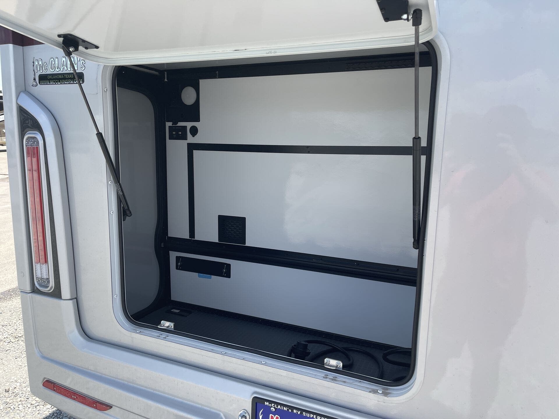 2025 Mercedes Benz Sprinter 3500 photo 19