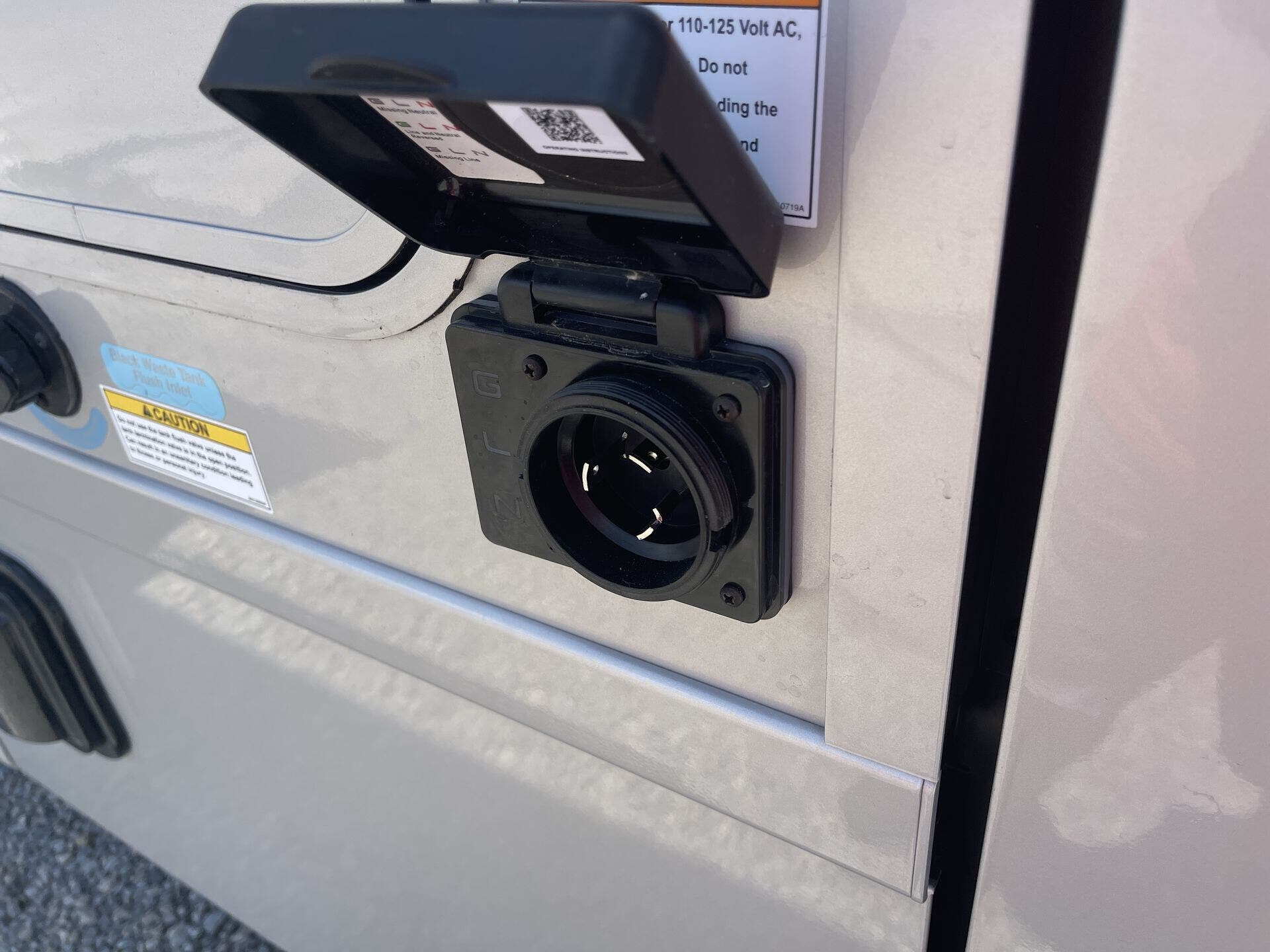 2025 Mercedes Benz Sprinter 3500 photo 21