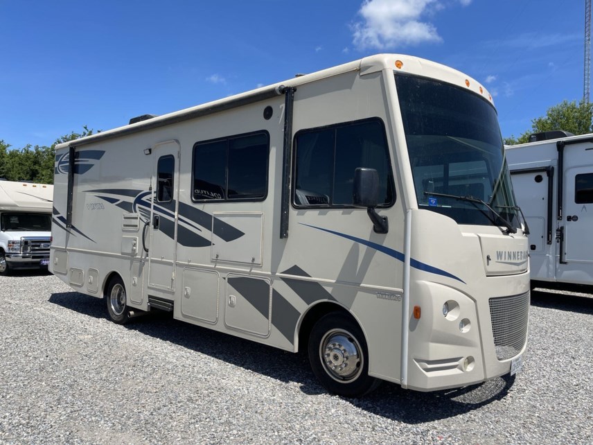 Used 2018 Winnebago Vista 27PE available in Rockwall, Texas