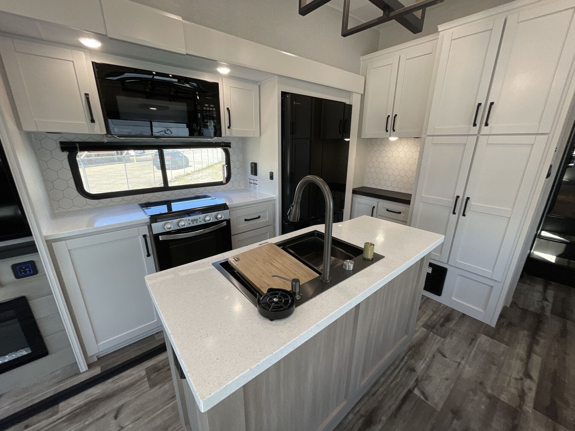 2026 Highland Ridge Open Range Roamer 35MRQS - New Fifth Wheel For Sale by McClain's RV Rockwall in Rockwall, Texas