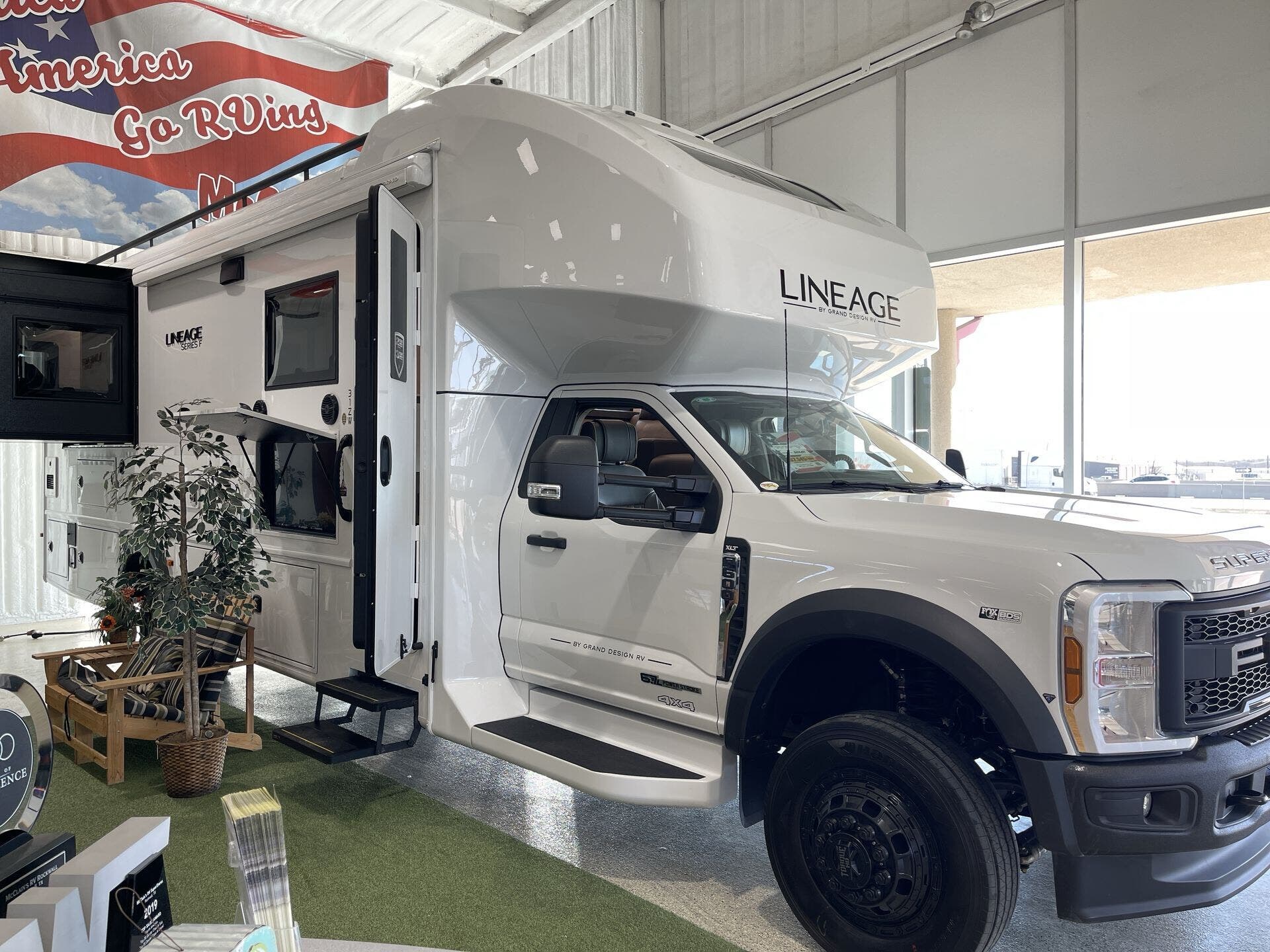 2026 Grand Design Lineage 31ZW - New Super C For Sale by McClain's RV Superstore in Corinth, Texas