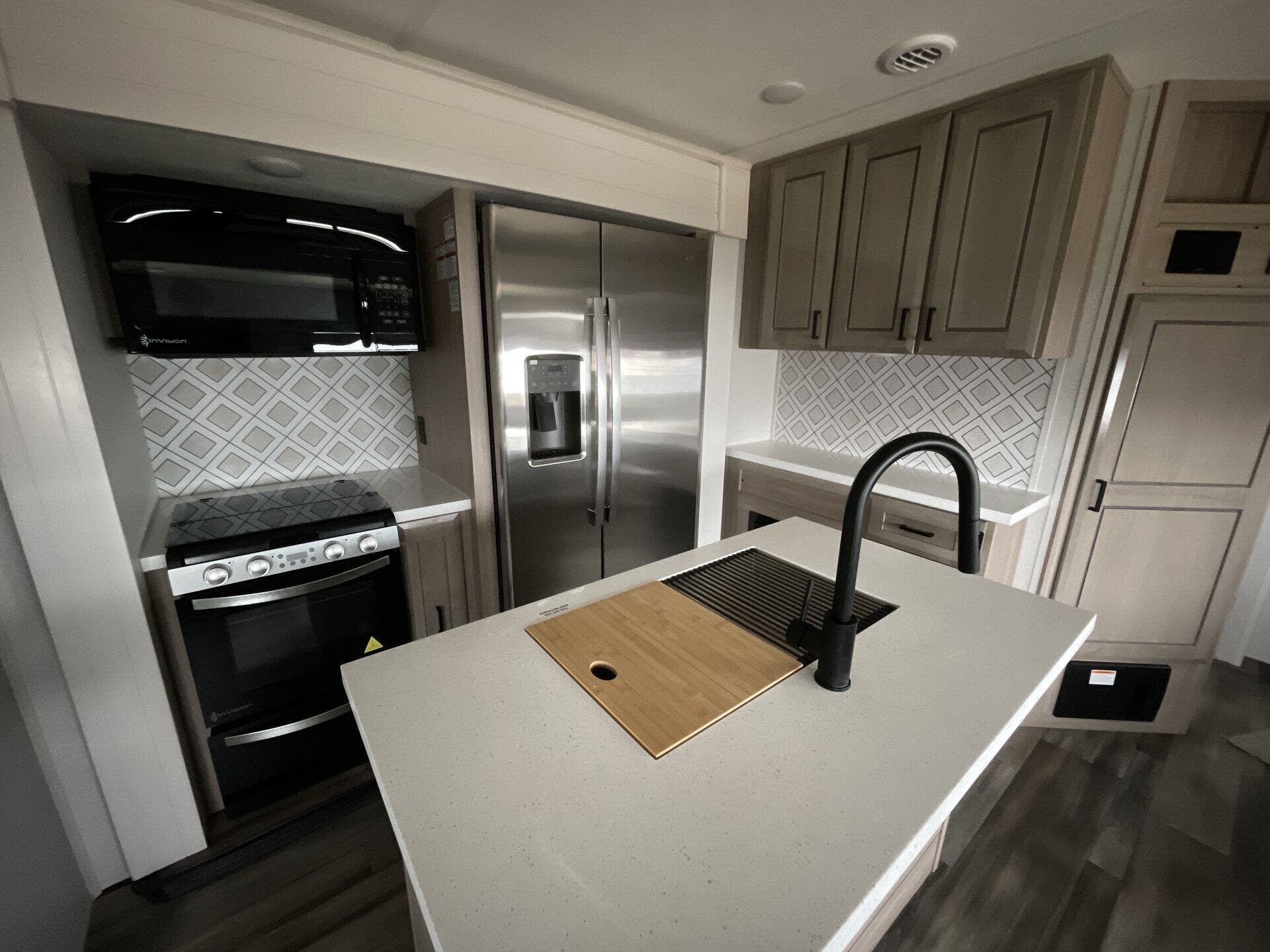 2026 Highland Ridge Open Range 338BHS - New Travel Trailer For Sale by McClain's RV Rockwall in Rockwall, Texas