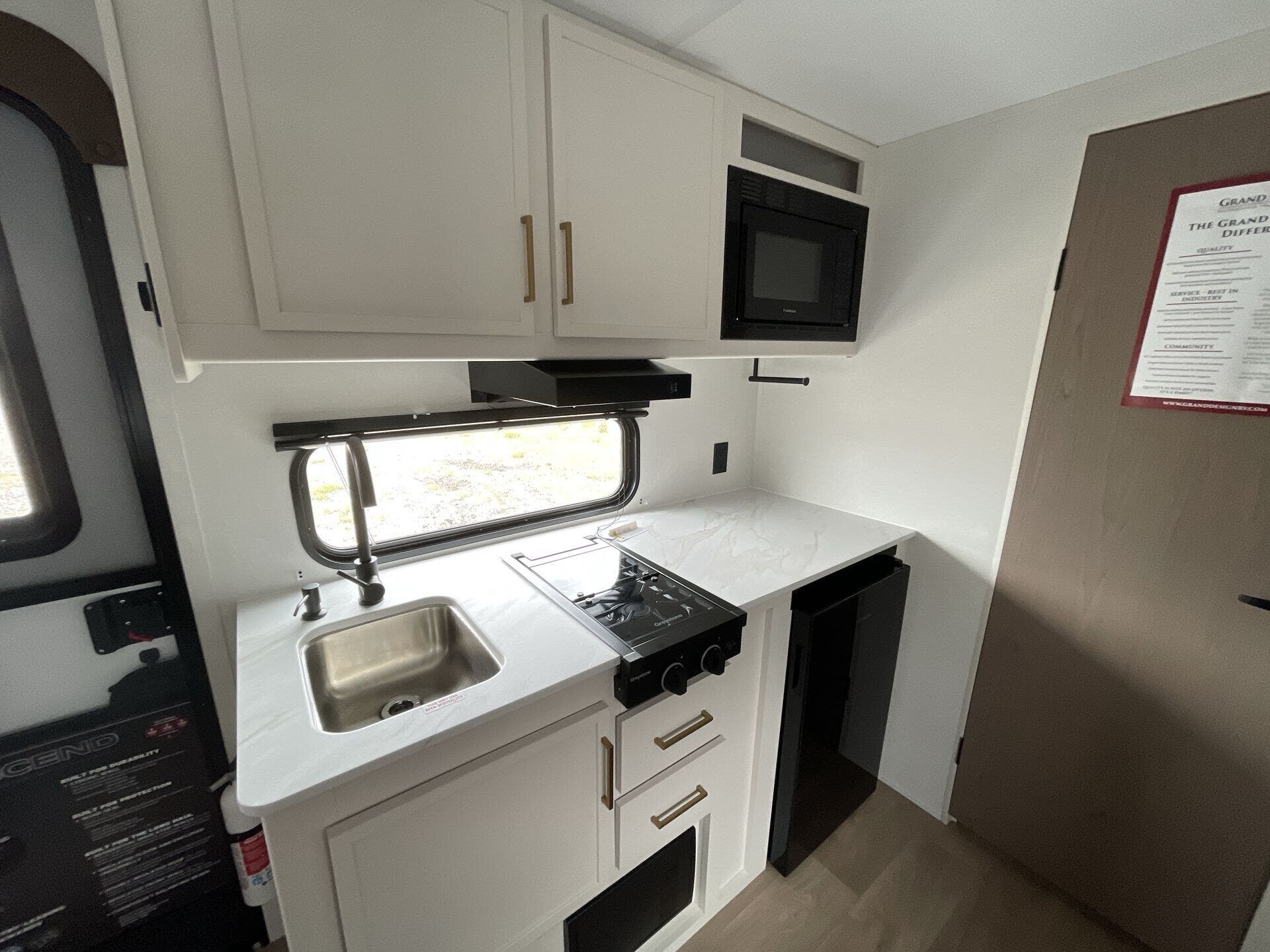 New 2026 Grand Design Transcend One 151BH available in Corinth, Texas