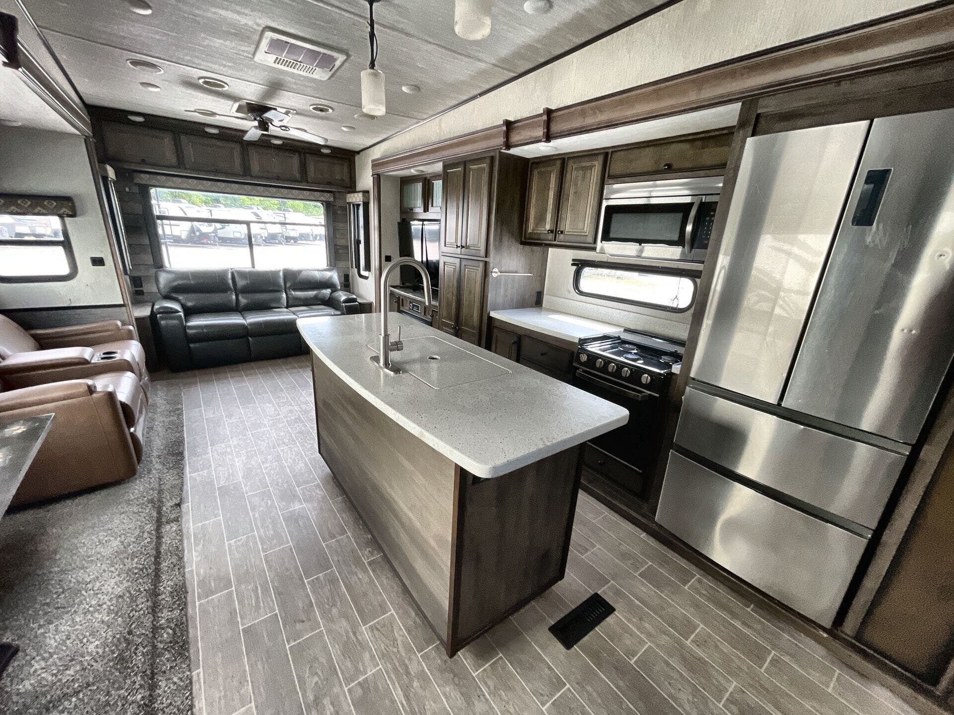 Used 2020 Heartland Bighorn 37SS available in Rockwall, Texas