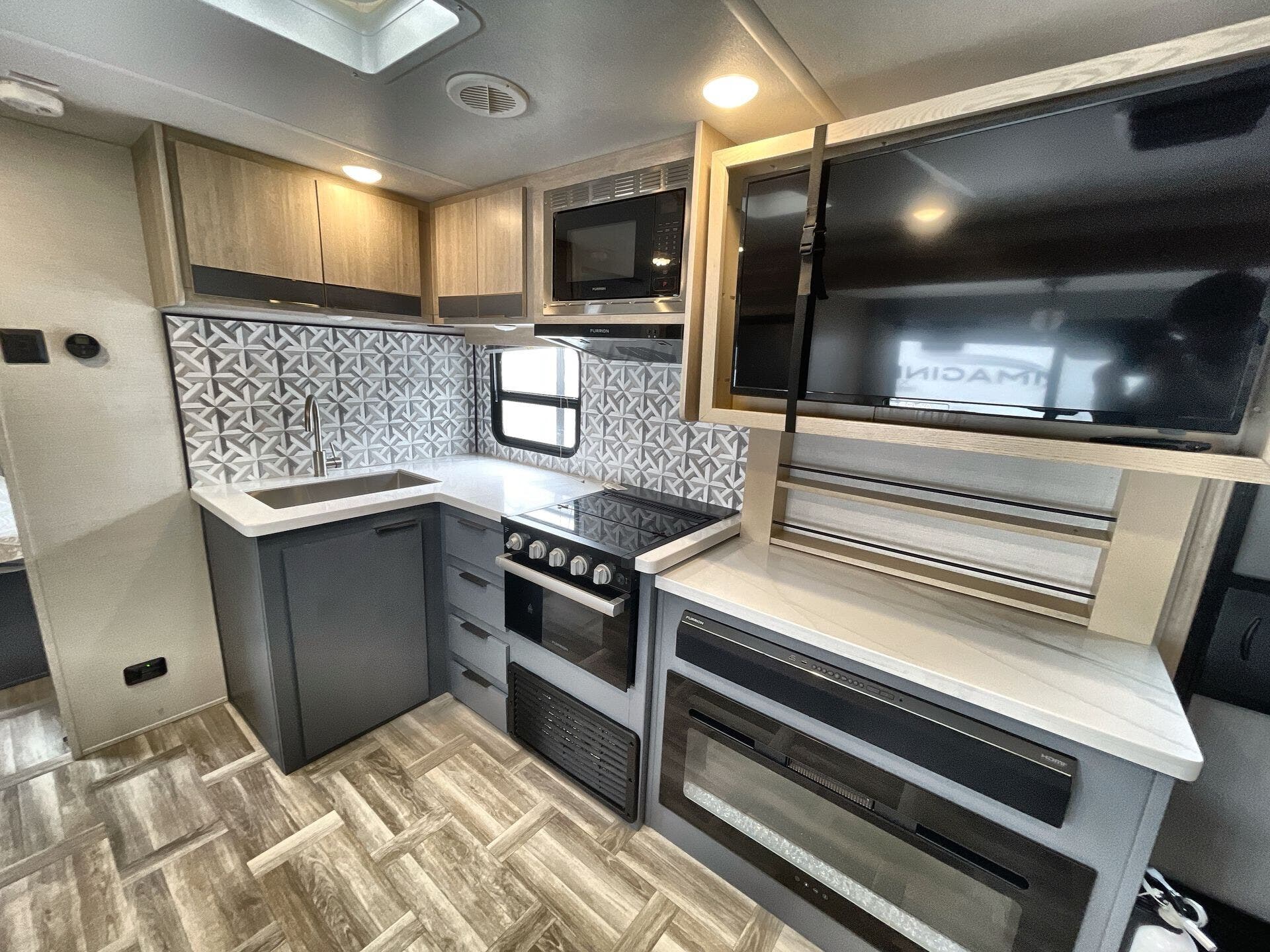 2024 TRACER 25BHS by Forest River from McClain's RV Rockwall in Rockwall, Texas