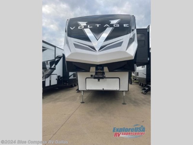 New 2022 Dutchmen Voltage 4225 available in Mesquite, Texas