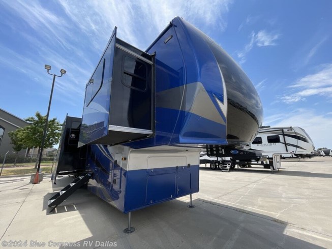2023 CrossRoads Redwood RW4200FL - New Fifth Wheel For Sale by Blue Compass RV Dallas in Mesquite, Texas