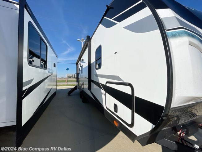 2023 North Trail 26RLX by Heartland from Blue Compass RV Dallas in Mesquite, Texas