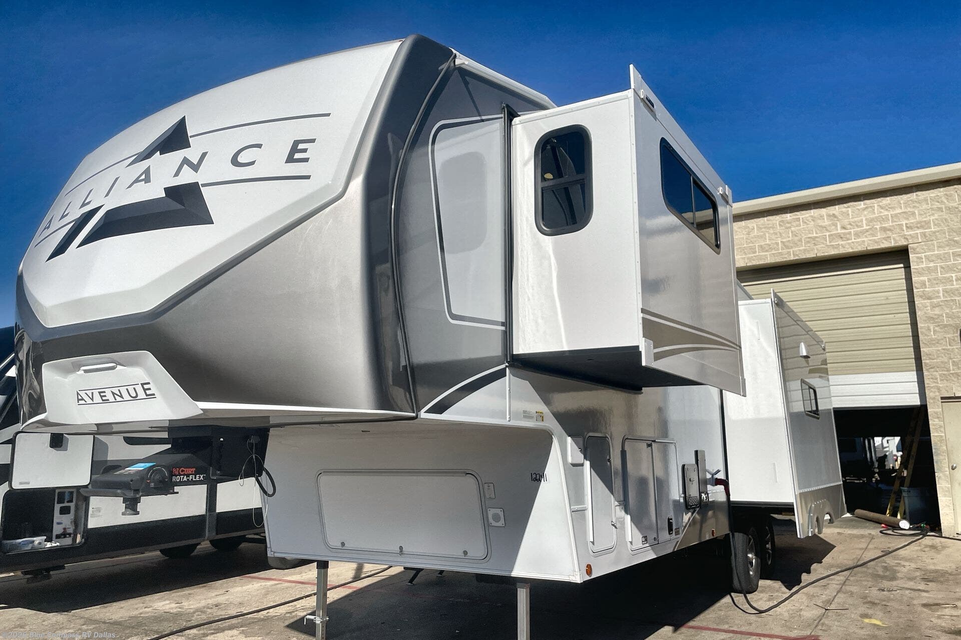 New 2026 Alliance RV Avenue 32RLS available in Mesquite, Texas