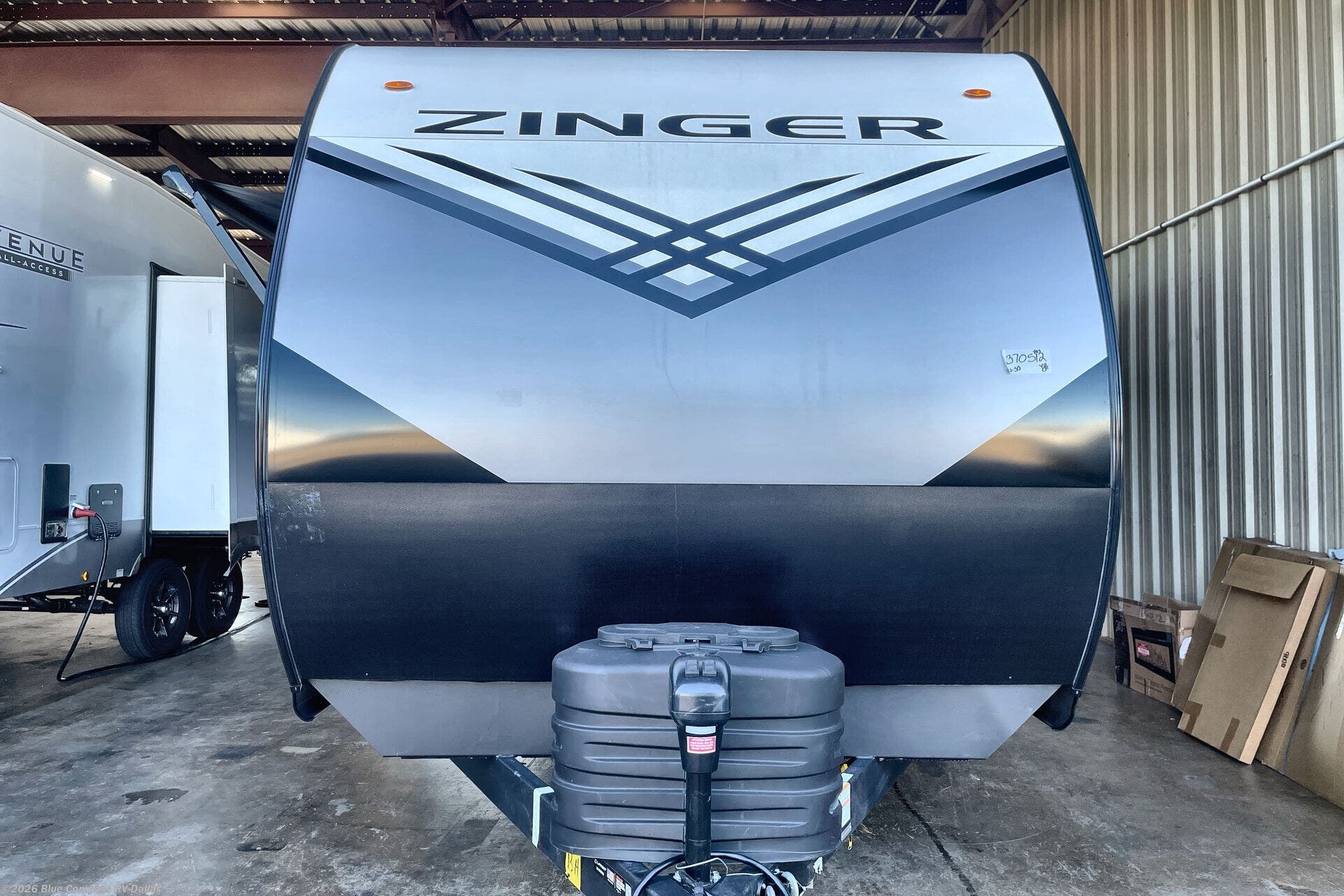 2026 Zinger 331BH by CrossRoads from Blue Compass RV Dallas in Mesquite, Texas