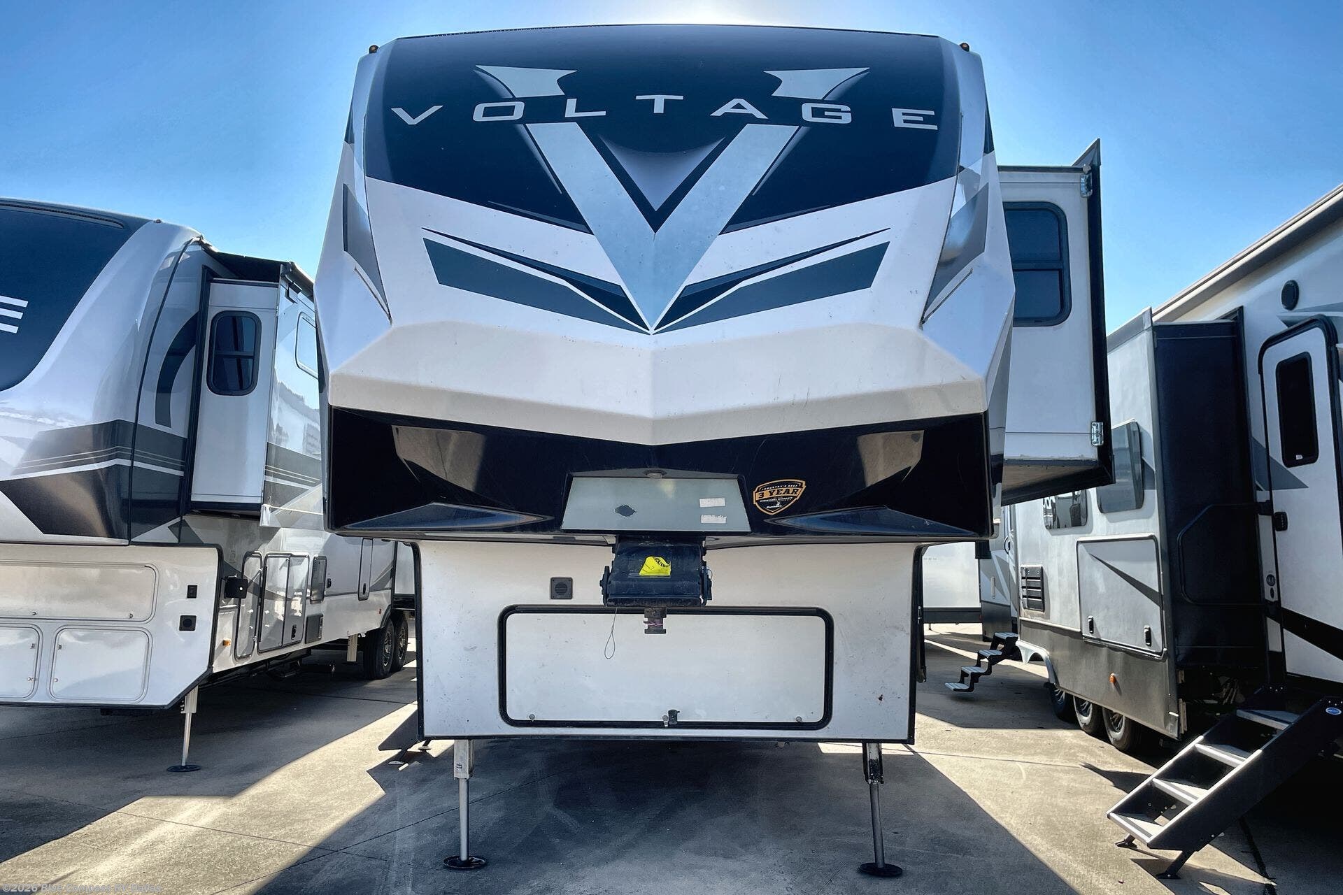 2022 Voltage VT4245 by Dutchmen from Blue Compass RV Dallas in Mesquite, Texas