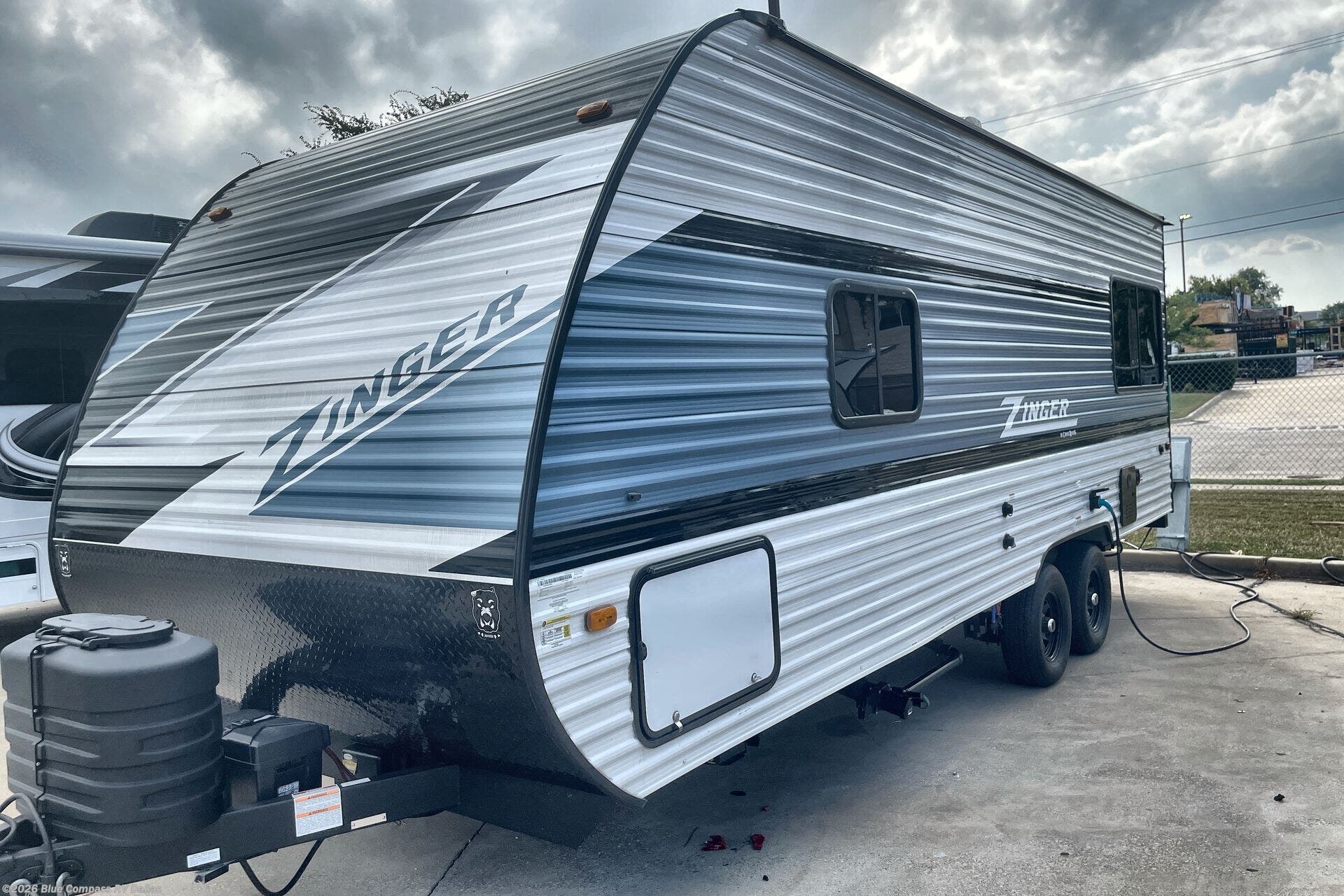 Used 2025 CrossRoads Zinger Lite 211RD available in Mesquite, Texas