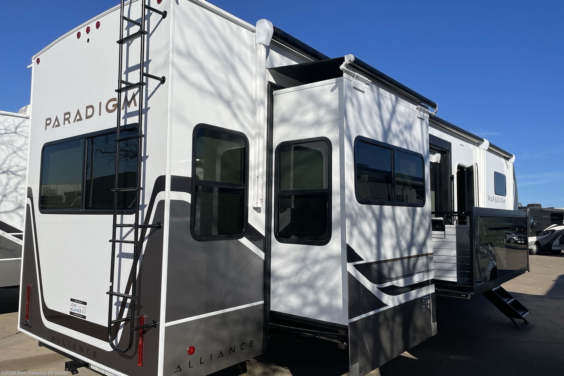 New 2026 Alliance RV Paradigm 388SP available in Mesquite, Texas